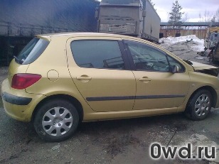 Битый автомобиль Peugeot 307