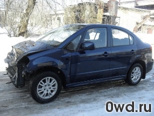 Битый автомобиль Suzuki SX4